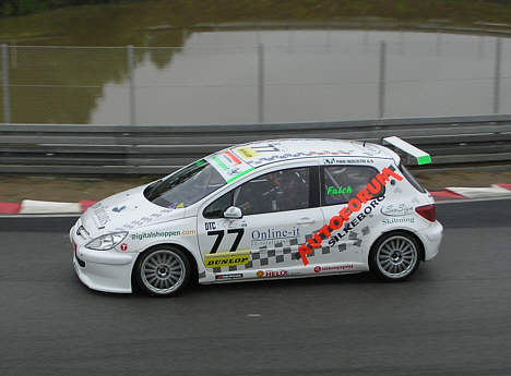 Davis Falch på vej mod 7. pladsen i DTC serien.
